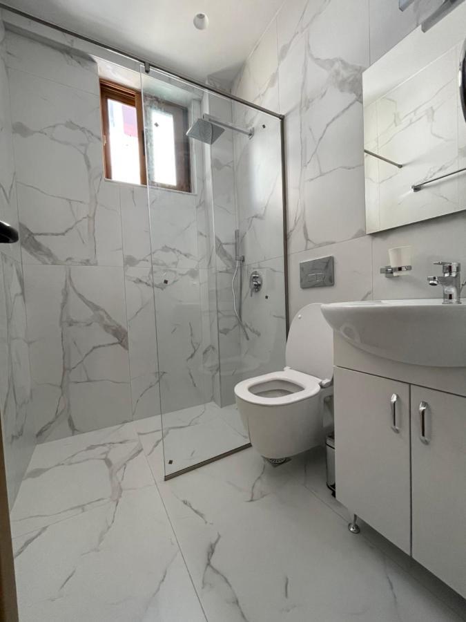 Sun And Sea Apartment Saranda エクステリア 写真